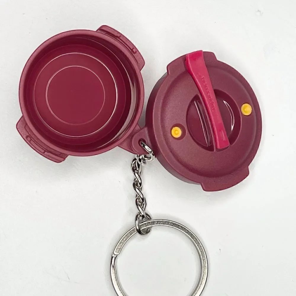 Tupperware Mini Microwave Pressure Cooker Keychain - Picture 3 of 5